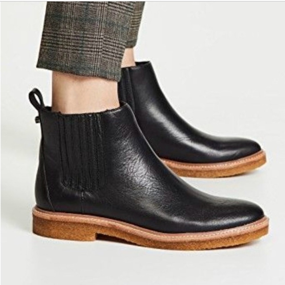 Botkier Chelsea Leather Boots Black Size 8, EUC